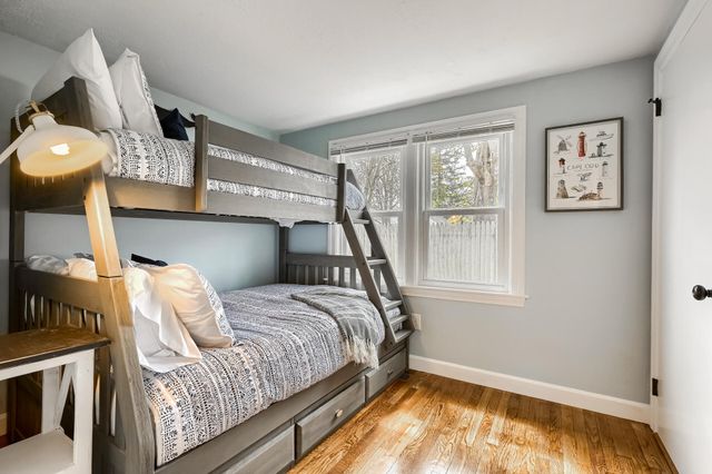 32 Washington Avenue Extension, Hyannis, MA 02601