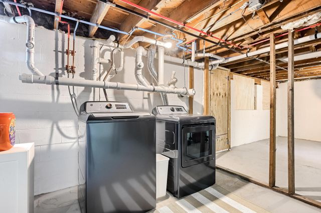 32 Washington Avenue Extension, Hyannis, MA 02601