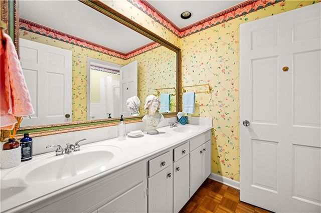 202 SWEET BRIAR Drive, Alexandria, LA 71303