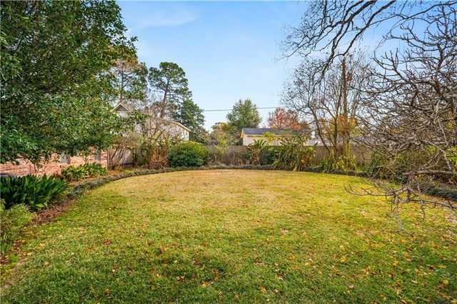 202 SWEET BRIAR Drive, Alexandria, LA 71303