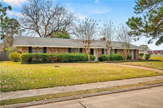 202 SWEET BRIAR Drive, Alexandria, LA 71303