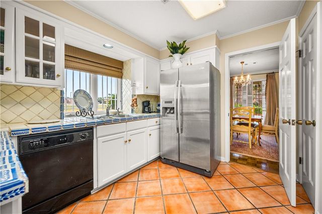 202 SWEET BRIAR Drive, Alexandria, LA 71303