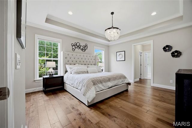 702 Champeix Lane, Creve Coeur, MO 63141