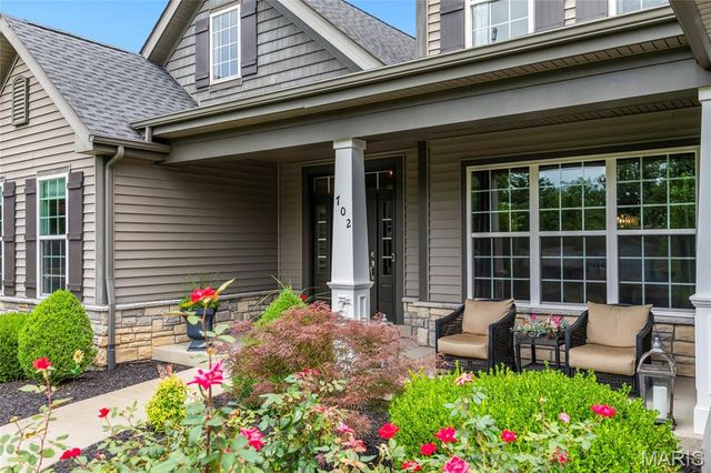 702 Champeix Lane, Creve Coeur, MO 63141