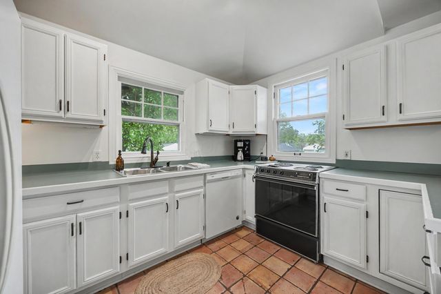 111 Morse Road, Columbus, OH 43214