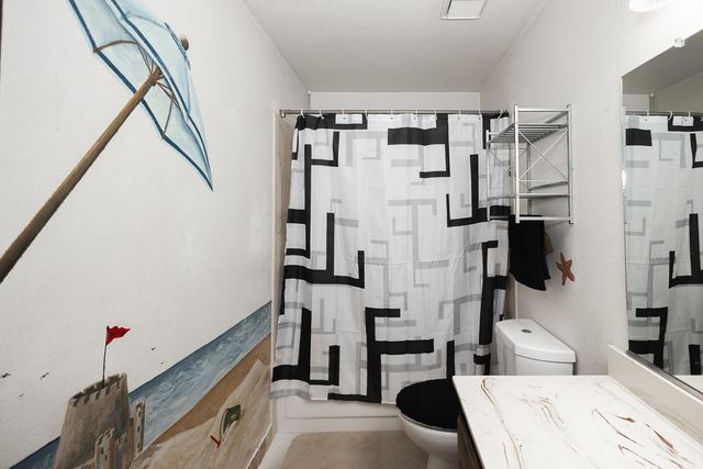 3585 Sunnyside Avenue, Clovis, CA 93611