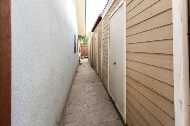 3585 Sunnyside Avenue, Clovis, CA 93611