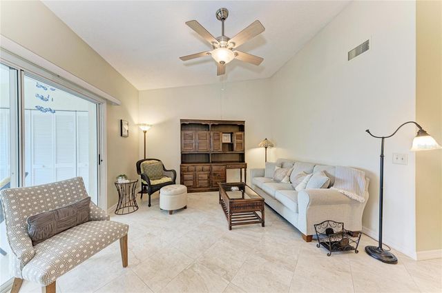 7201 29TH AVE DR W 303, Bradenton, FL 34209