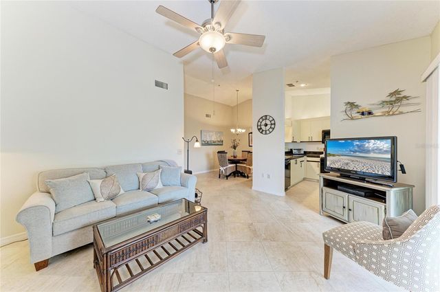 7201 29TH AVE DR W 303, Bradenton, FL 34209