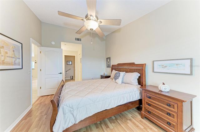 7201 29TH AVE DR W 303, Bradenton, FL 34209