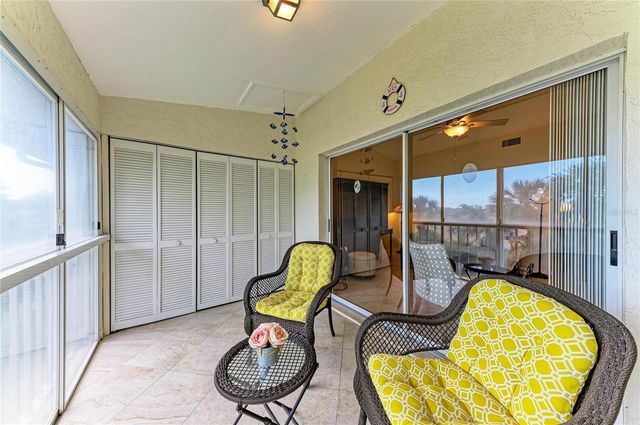 7201 29TH AVE DR W 303, Bradenton, FL 34209