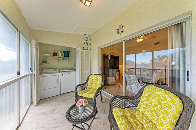 7201 29TH AVE DR W 303, Bradenton, FL 34209