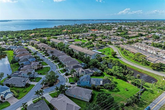 7201 29TH AVE DR W 303, Bradenton, FL 34209