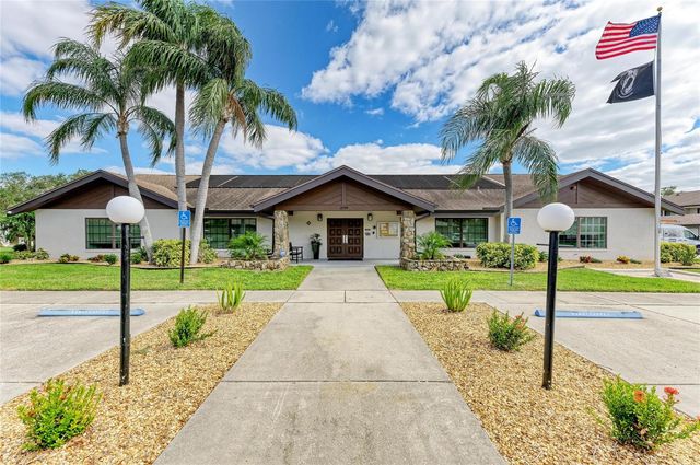 7201 29TH AVE DR W 303, Bradenton, FL 34209