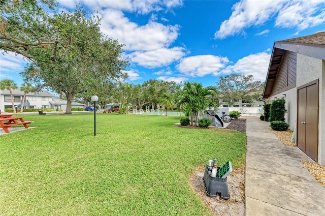 7201 29TH AVE DR W 303, Bradenton, FL 34209