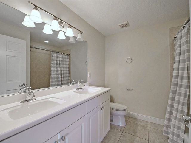 1645 Baseline Lane, Vero Beach, FL 32967