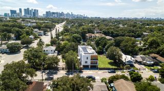 24 NW 58th St, Miami, FL 33127