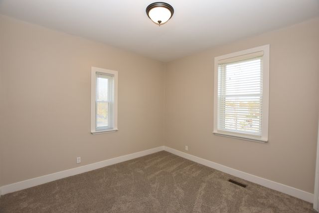 97 Gates Street, Crystal Lake, IL 60014