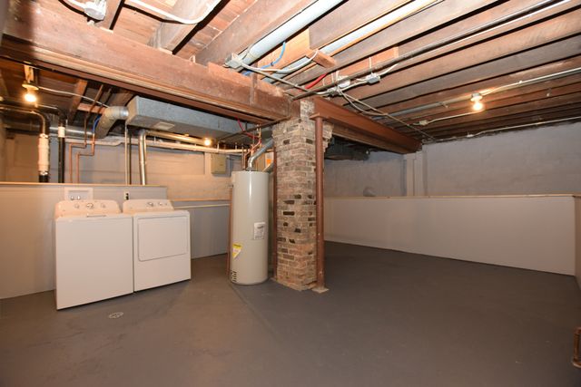 97 Gates Street, Crystal Lake, IL 60014