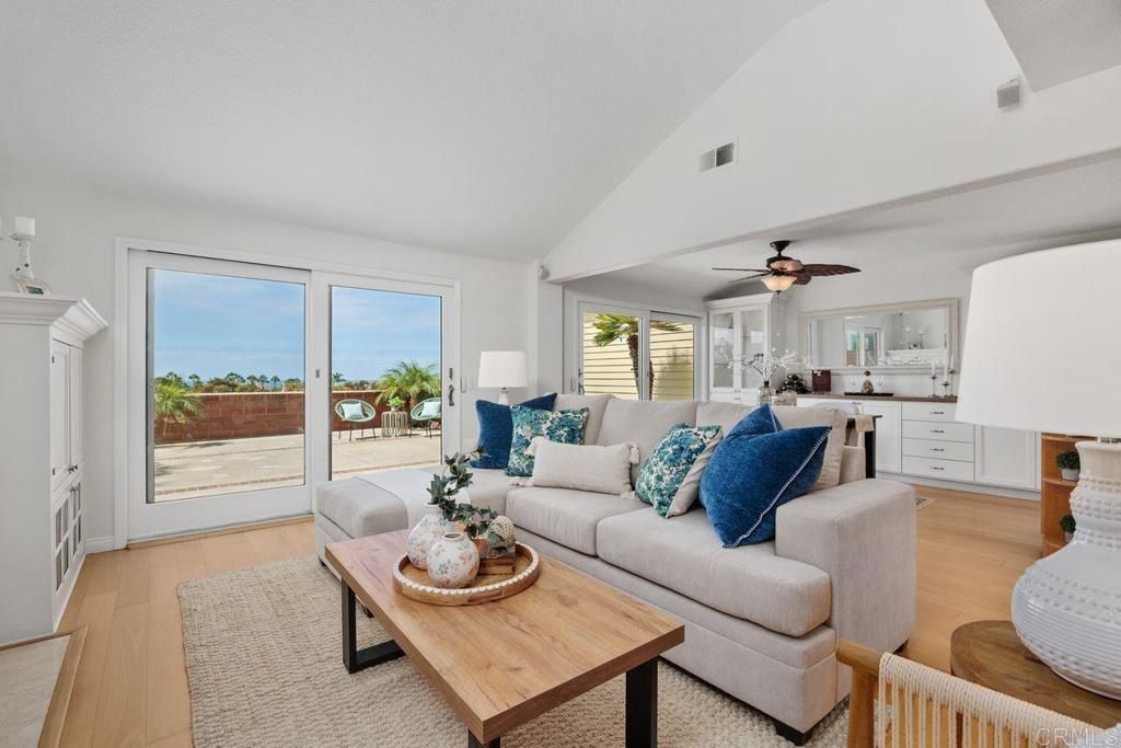7409 Linden, Carlsbad, CA 92011 — photo 3