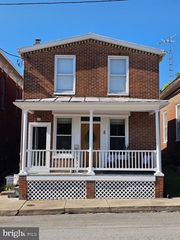 8 BROADWAY ST E, Union Bridge, MD 21791
