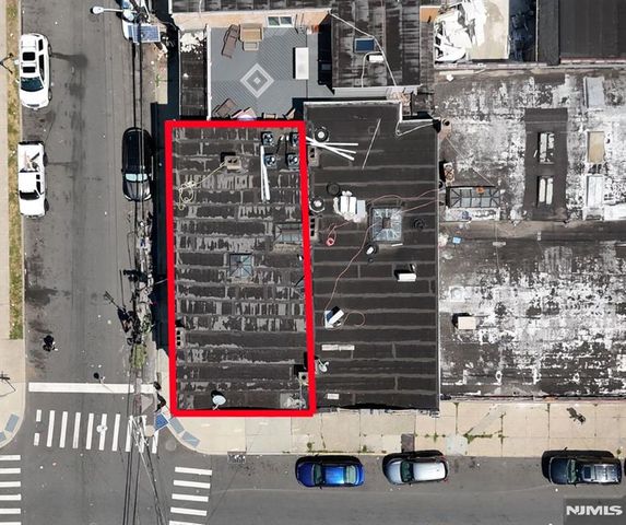221 Sussex Avenue, Newark, NJ 07103