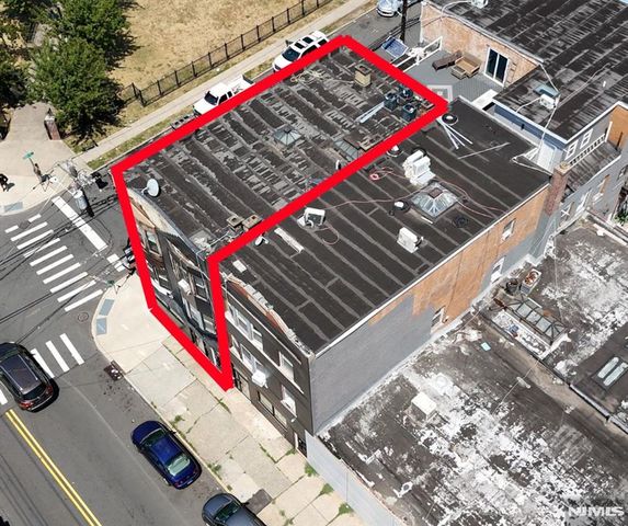 221 Sussex Avenue, Newark, NJ 07103