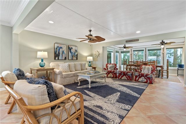 1528 Ocean Blvd, St Simons Island, GA 31522