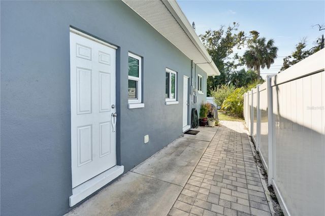 4660 22ND AVENUE S, St Petersburg, FL 33711