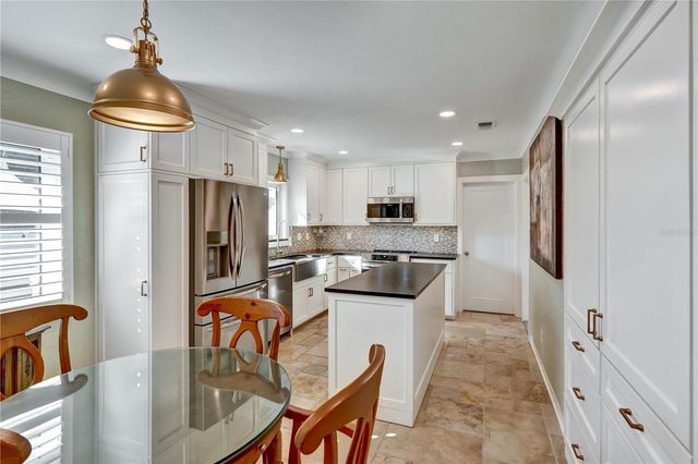 4660 22ND AVENUE S, St Petersburg, FL 33711