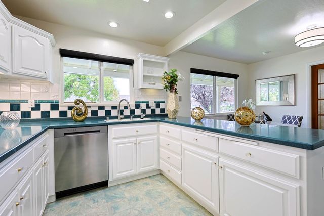 1933 Utah Way, Fremont, CA 94536