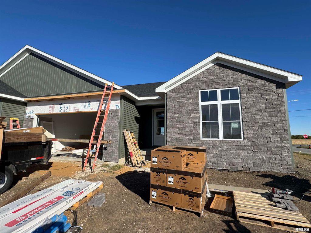 3801 Sugar Loaf Drive, Springfield, IL 62711