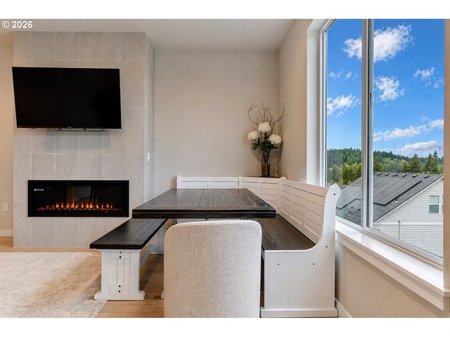 3472 DEERFERN Rd, Eugene, OR 97403