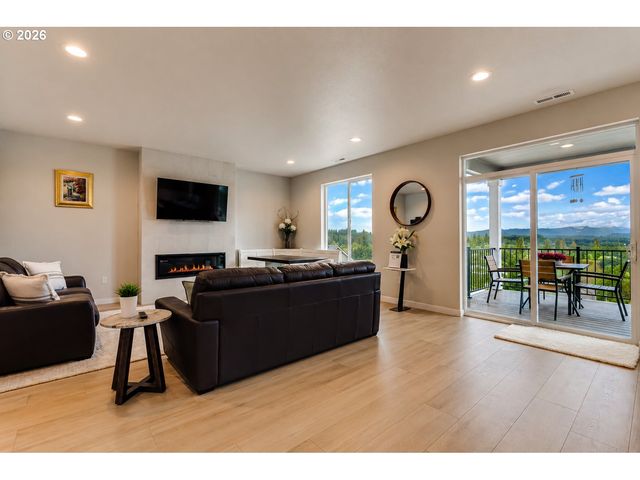 3472 DEERFERN Rd, Eugene, OR 97403