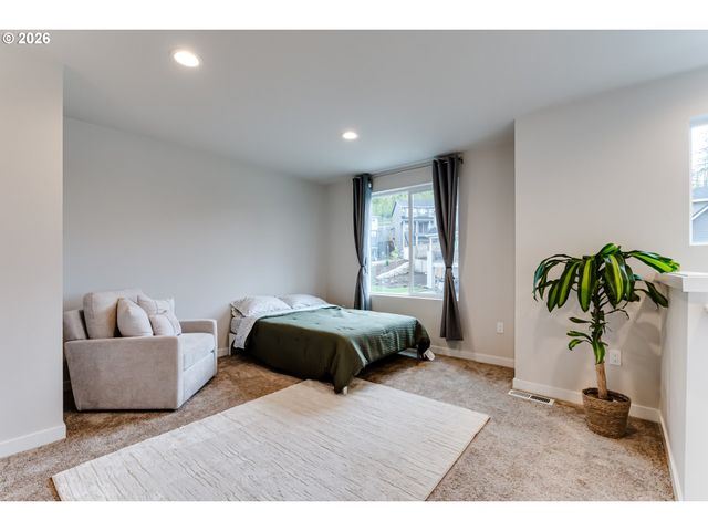 3472 DEERFERN Rd, Eugene, OR 97403