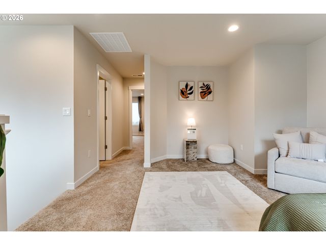 3472 DEERFERN Rd, Eugene, OR 97403