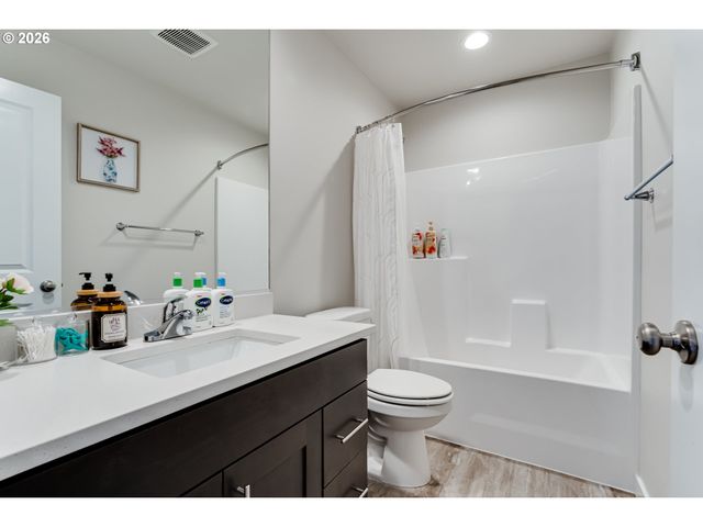 3472 DEERFERN Rd, Eugene, OR 97403