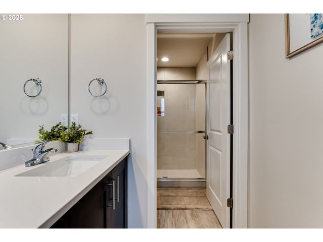 3472 DEERFERN Rd, Eugene, OR 97403