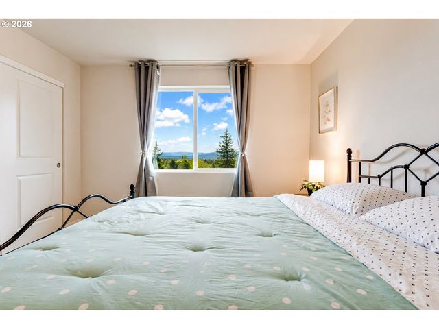 3472 DEERFERN Rd, Eugene, OR 97403