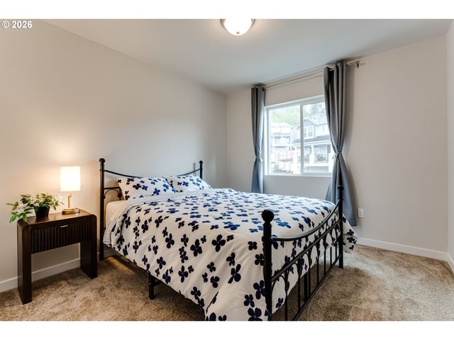 3472 DEERFERN Rd, Eugene, OR 97403