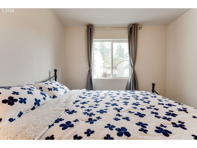 3472 DEERFERN Rd, Eugene, OR 97403