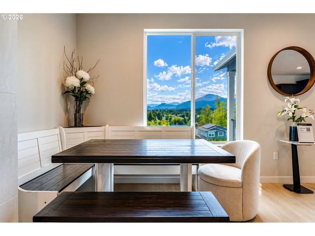 3472 DEERFERN Rd, Eugene, OR 97403