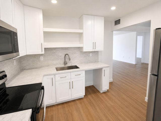 7725 SW 86TH Street A1-421, Miami, FL 33143