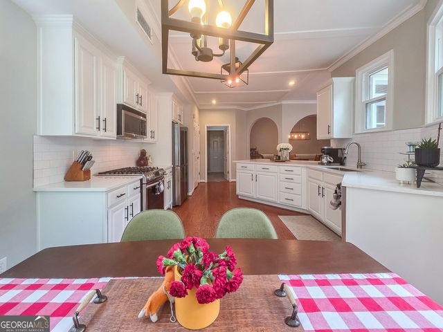 1056 Shady Valley Place NE, Atlanta, GA 30324