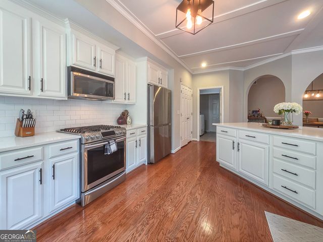 1056 Shady Valley Place NE, Atlanta, GA 30324