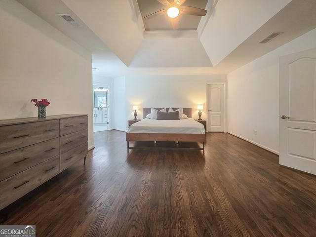 1056 Shady Valley Place NE, Atlanta, GA 30324