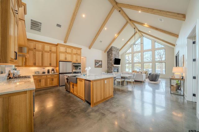 208 County Road 2129, Pittsburg, TX 75686