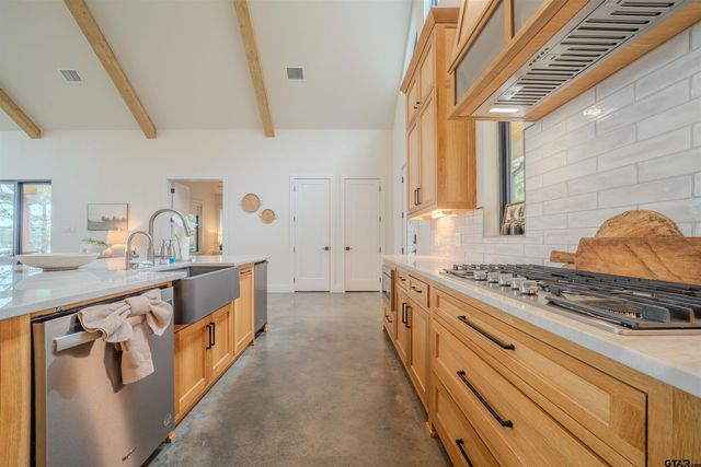 208 County Road 2129, Pittsburg, TX 75686