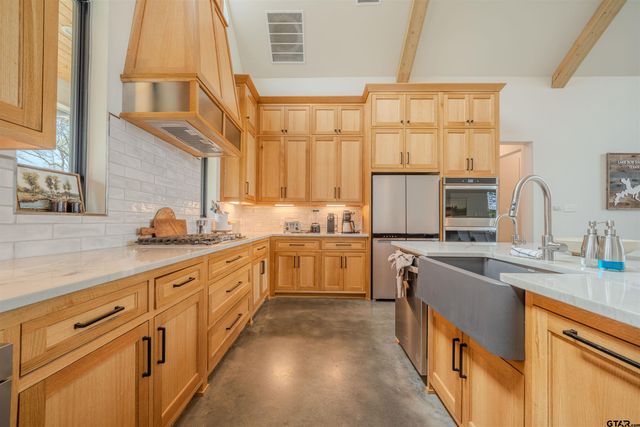 208 County Road 2129, Pittsburg, TX 75686