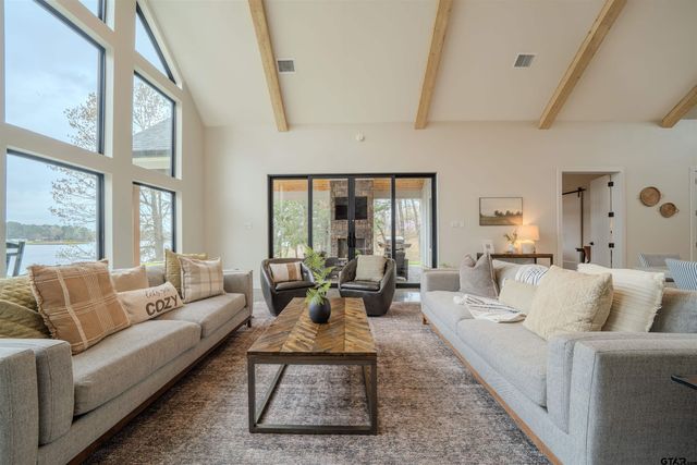 208 County Road 2129, Pittsburg, TX 75686